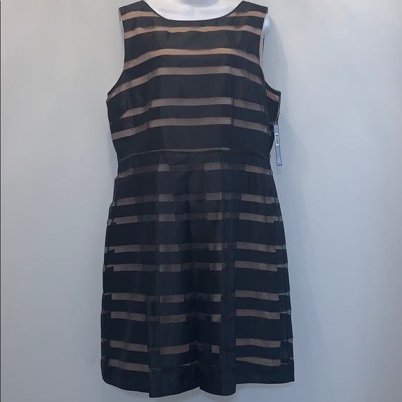 TAHARI Black & Nude Organza Dress - Picture 2 of 8